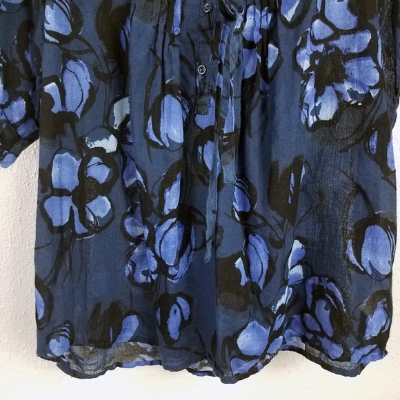 Old Navy Tie String Blouse - Picture 5 of 8